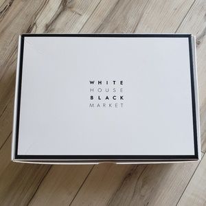 White House Black Market NEW in box 7.5